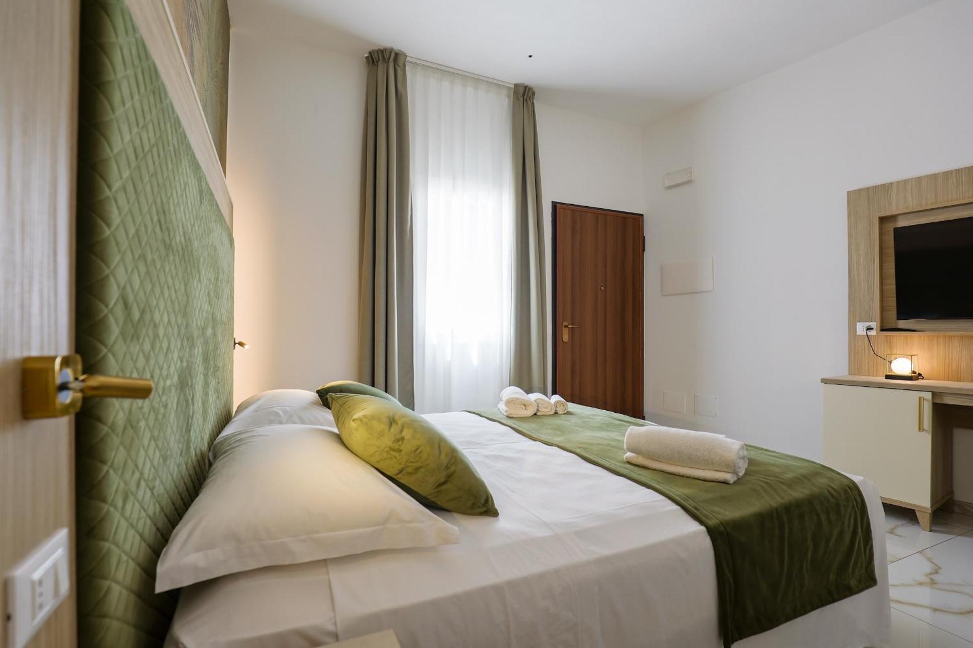 Grotta Saracena Resort Porto Cesareo Bagian luar foto